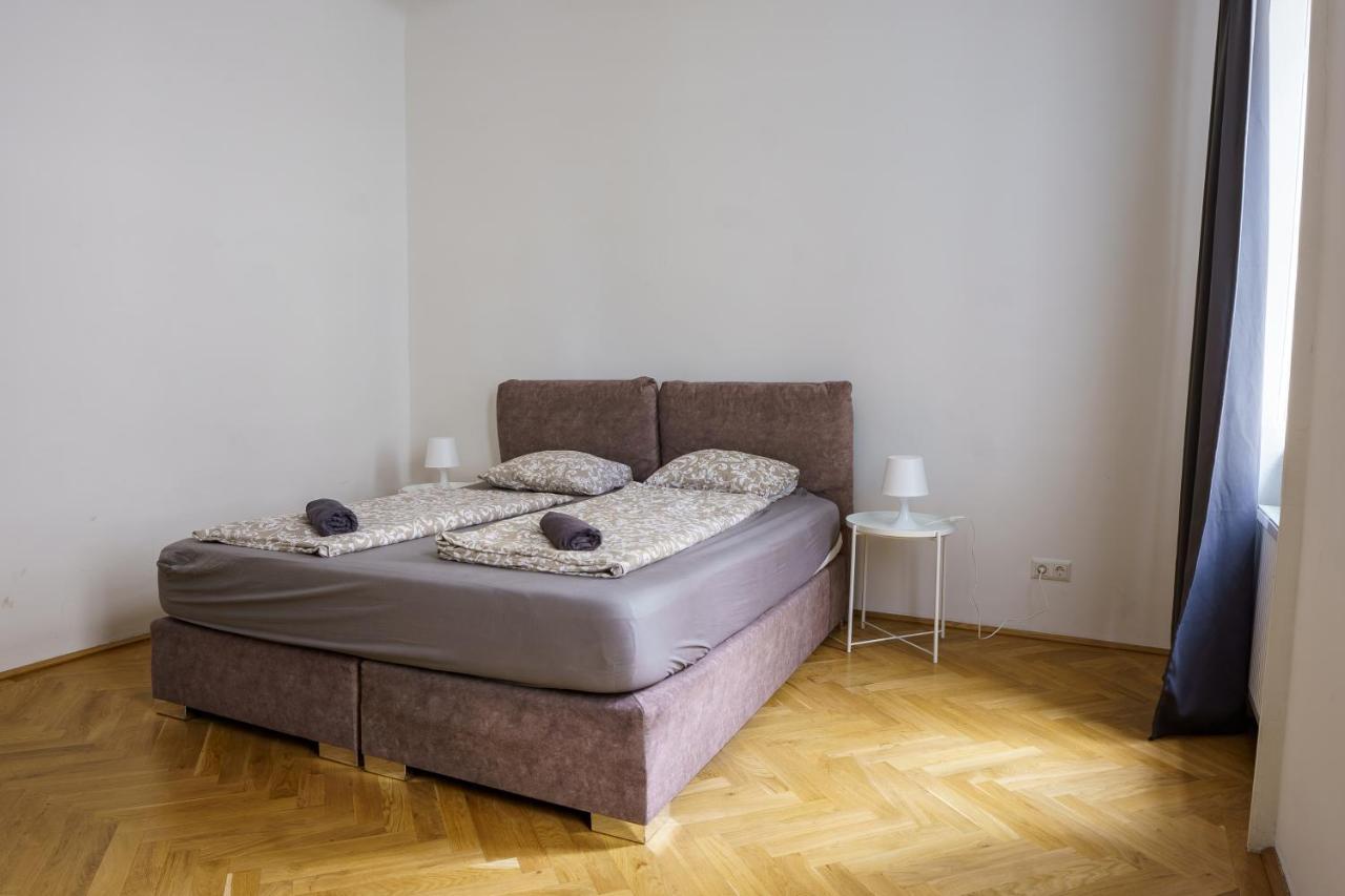 Central Living - Schoenbrunn * Viena