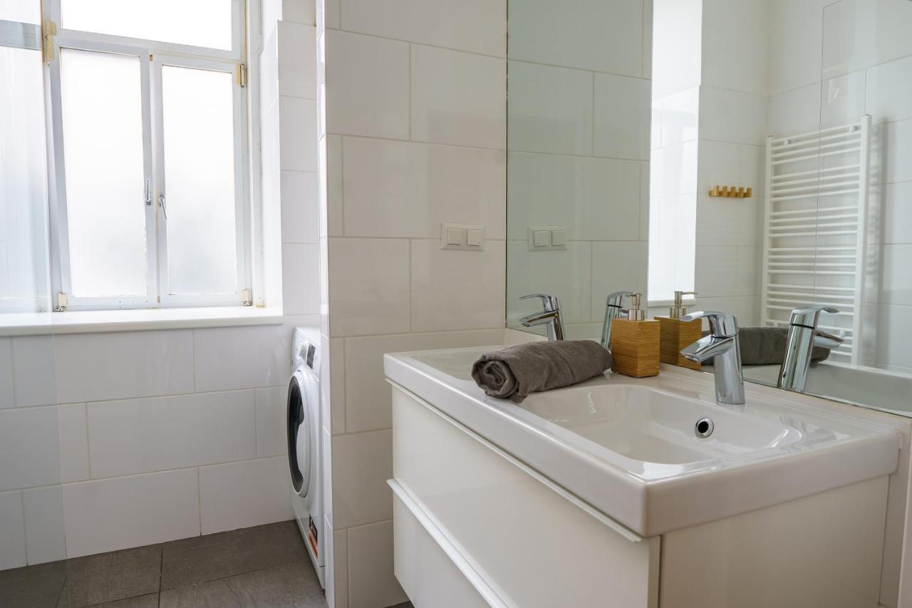 Central Living - Schoenbrunn Apartament *